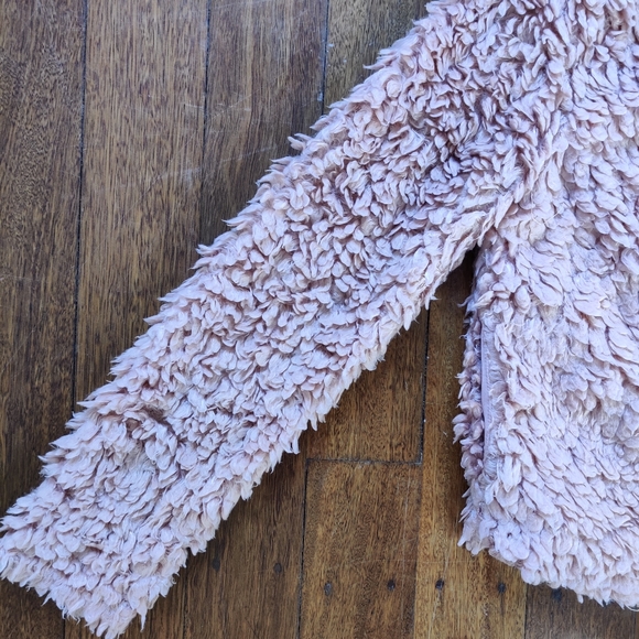H&M|| Light Lilac fluffy/ teddy jacket Size XS - Picture 3 of 11
